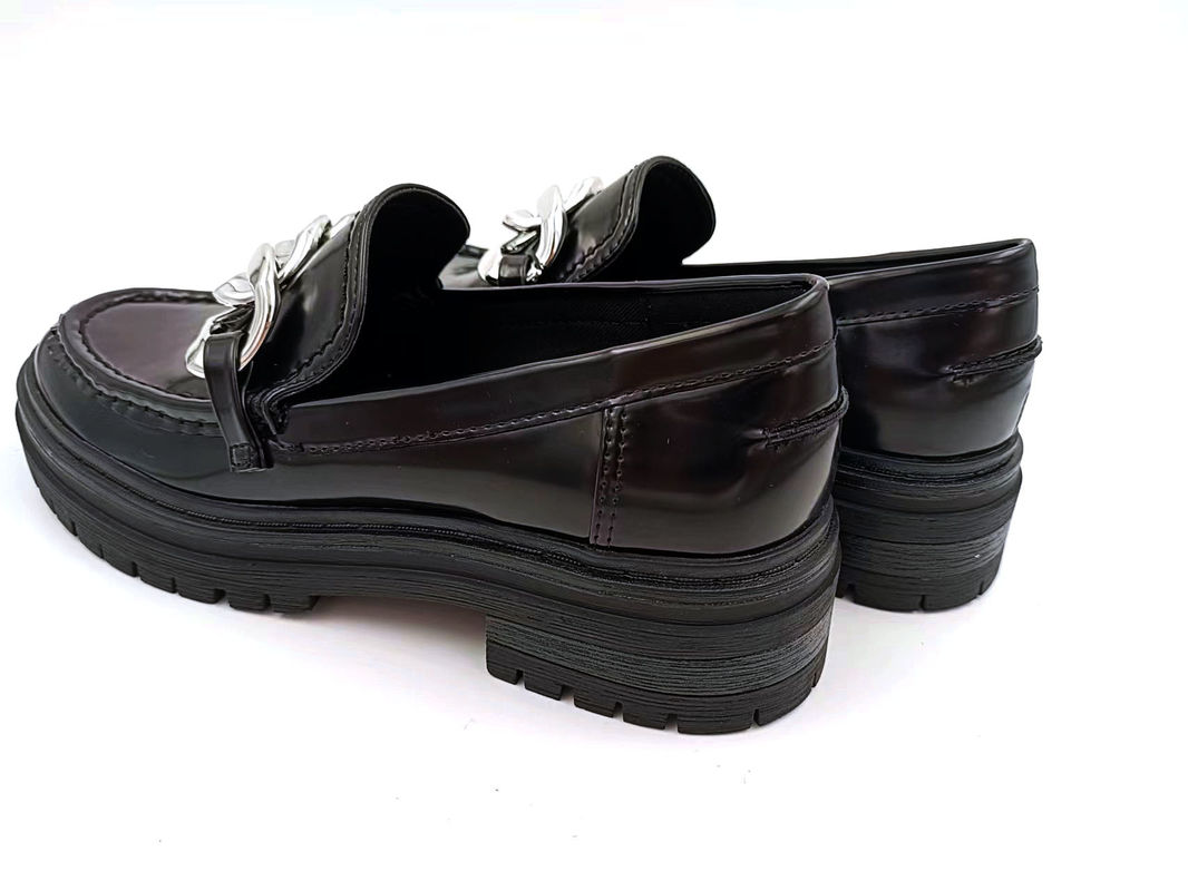 কাস্টমাইজড মহিলাদের বৃত্তাকার আঙ্গুল Loafers চামড়া উপরের সঙ্গে ফ্ল্যাট হিল টাইপ